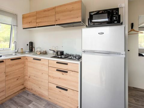 MOBILHOME 2 personnes - NEW 2023// Mobil-Home Premium 20m² (1 chambre)  + TV + Terrasse couverte + LV