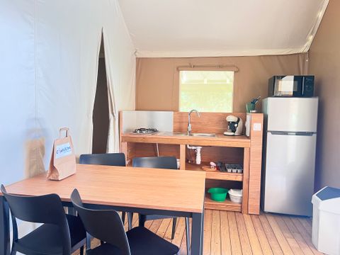 TENTE TOILE ET BOIS 4 personnes - Lodge safari Aiguines - 26m² - Glamping