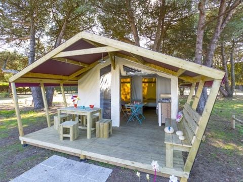 CANVAS AND WOOD TENT 5 people - Freeflower Standard 30m² (30m²)