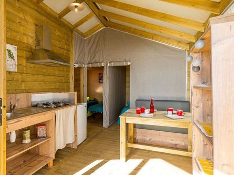 CANVAS AND WOOD TENT 5 people - Luxury cabin