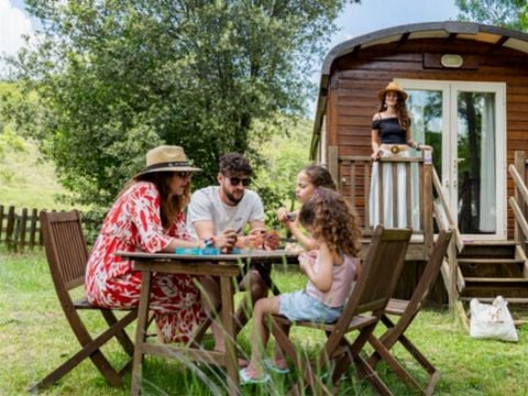 HÉBERGEMENT INSOLITE 4 personnes - 21 m²