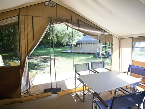CANVAS AND WOOD TENT 5 people - Lodge tent 4 adults + 1 child - without sanitary facilities