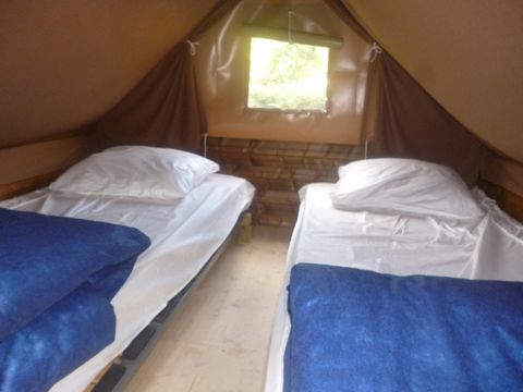 CANVAS AND WOOD TENT 2 people - Bivouac 5m² - no sanitary facilities