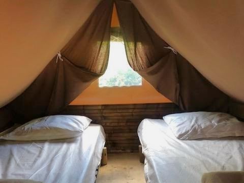 TENTE 2 personnes - Cabane - 1 chambre (sans sanitaire)