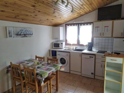 CHALET 4 people - Maison-Chalet 30 to 35m² - CLIM - TV - Washing machine - Deckchairs - (July-August: Saturday/Saturday)