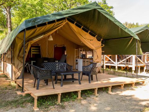 CANVAS AND WOOD TENT 4 people - Safari tent with private bathroom