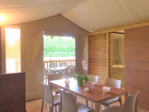 TENTE 6 personnes - Modern Lodge avec sanitaires