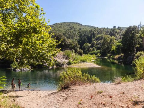 Camping du Château de l'hom - Camping Gard - Image N°3