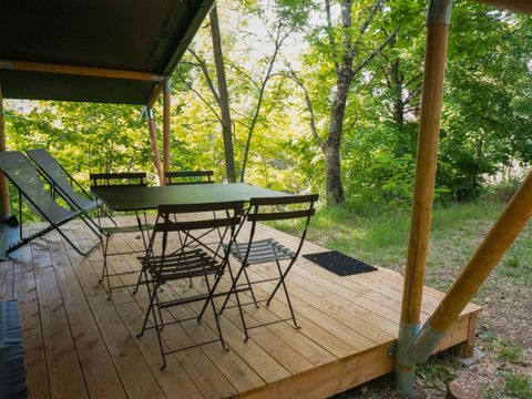 CANVAS AND WOOD TENT 4 people - Baroudeur (without private bathroom)