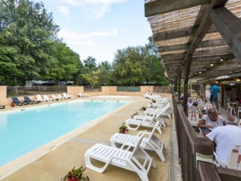 Flower Camping Le Saint Michelet - Camping Gard