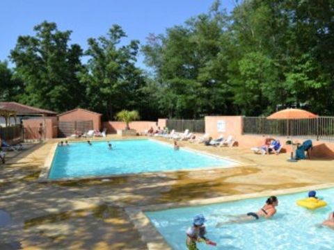 Flower Camping Le Saint Michelet - Camping Gard