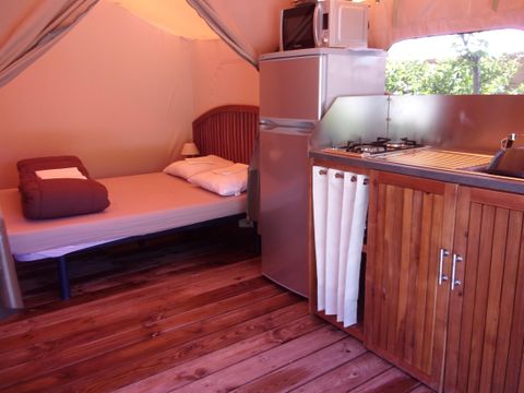 TENTE 5 personnes - Safari Lodge 30 m² (2 chambres) - Sans sanitaire (pas de wc, pas de salle de bain)