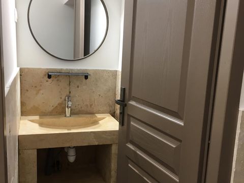 MOBILHOME 2 personnes - Cabane Etoilée - avec WC et lave-mains - micro cuisine sans eau - sans douche