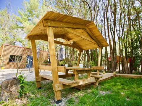 Camping Suze Luxe Nature - Camping Drome - Image N°4
