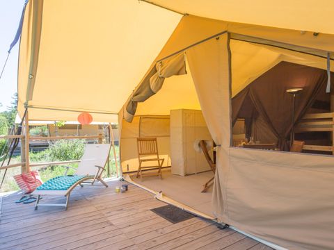 CANVAS AND WOOD TENT 5 people - Toilé Nature Classic 25 m² - 4 adults + 1 child - without sanitary facilities