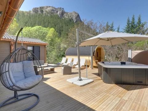 CHALET 6 personnes - Chalet Exception SPA - 3 chambres dont 2 chambres parentales - draps, serviettes et plancha