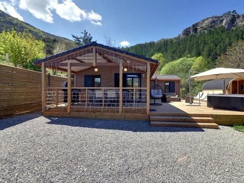 CHALET 6 personnes - Chalet Exception SPA - 3 chambres dont 2 chambres parentales - draps, serviettes et plancha