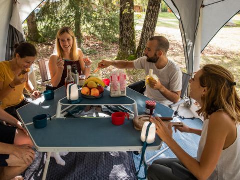 TENT 6 people - Ready to camp (without sanitary facilities)