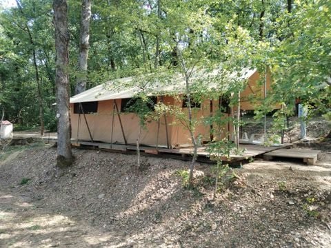 TENT 5 people - Cahors tent (without sanitary facilities)