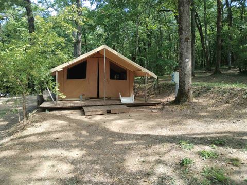 TENT 5 people - Cahors tent (without sanitary facilities)