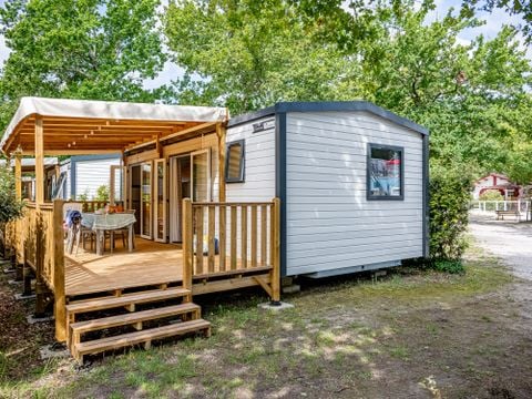 MOBILHOME 6 personnes - PREMIUM Bois 33m² - 3 chambres + terrasse couverte + TV + BBQ + SOLARIUM