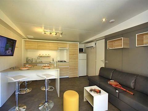 MOBILHOME 4 personnes - Mobil-home | Ultimate | 2 Ch. | 4 Pers. | Terrasse simple | 2 SDB | Clim. | TV