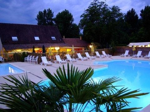 Flower Camping  Le Tiradou - Camping Dordogne