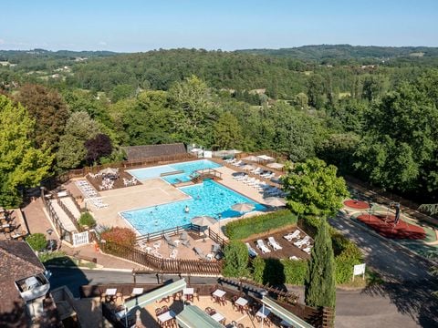 Camping Romanée - Les Grottes De Roffy - Camping Dordogne - Afbeelding N°0