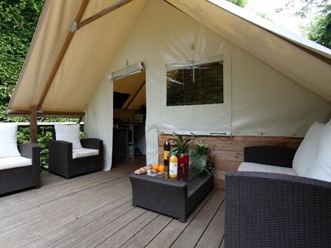 CANVAS AND WOOD TENT 4 people - The Roofed Hut