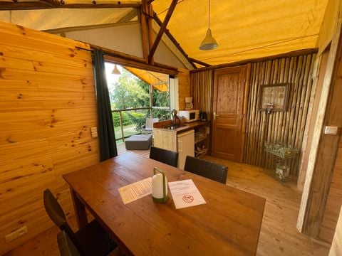 TENTE TOILE ET BOIS 4 personnes - Lodge équipée