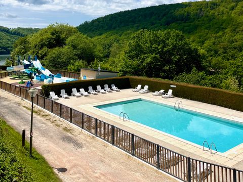 Camping Paradis - Village De Vacances La Gineste - Camping Cantal - Image N°5