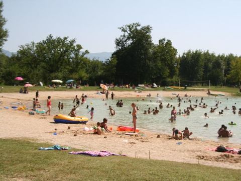 Flower Camping le Lac du Marandan - Camping Isere - Image N°23