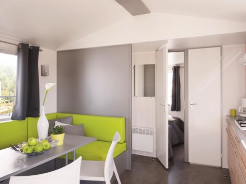 MOBILHOME 4 personnes - Confort 30-33m² (2 chambres - 1 salle de bain) TV