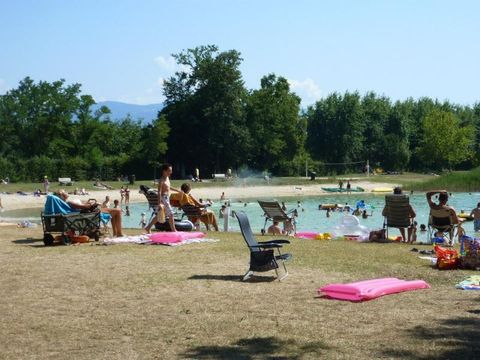 Flower Camping le Lac du Marandan - Camping Isere - Image N°29