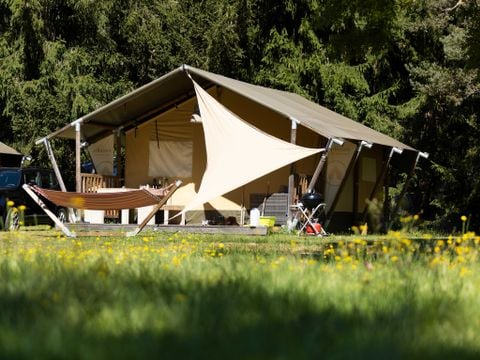 CANVAS AND WOOD TENT 5 people - SAFARI Tent - Insolite Confort 3* - 2 bdrms