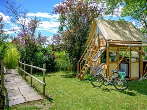 CANVAS AND WOOD TENT 2 people - BIVOUAC PERCHE CYCLO Without sanitary facilities