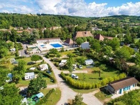 Flower Camping Le Château - Camping Drome