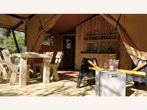 TENTE TOILE ET BOIS 4 personnes - LODGE LUXE BORD DE RIVIERE