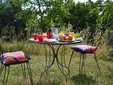 Aire Naturelle de Camping Les Cerisiers - Camping Loire - Image N°21