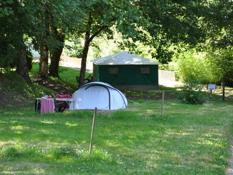 Camping Le Moulin Du Châtain - Camping Dordogne - Afbeelding N°4