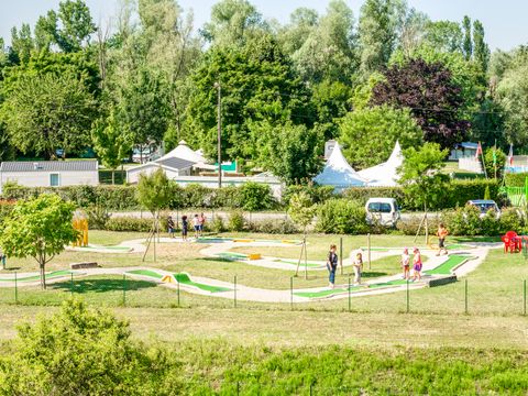 Camping Les Bords Du Guiers - Camping Savoie - Image N°39