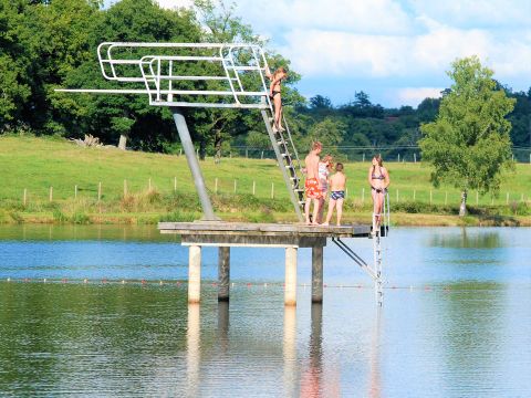 Flower Camping l'Air du Lac - Camping Haute-Vienne