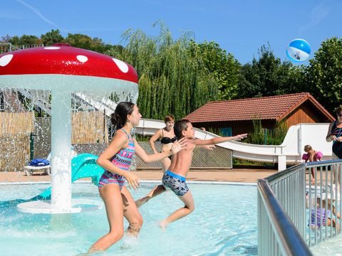 Camping Ile De La Comtesse - Camping Ain - Image N°11