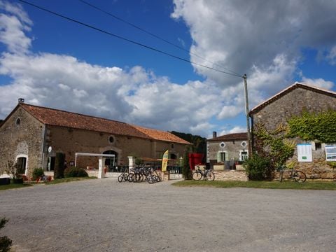 Camping Les Gorges Du Chambon - Ciela Village - Camping Charente - Image N°30