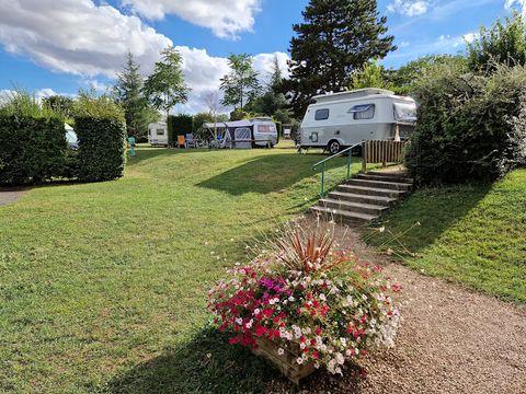 Camping municipal Le Mont Libre - Camping Allier - Image N°6