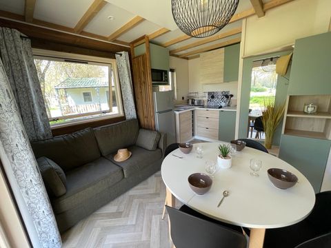 CHALET 4 people - PREMIUM 39m² (2 bedrooms) including covered terrace + TV