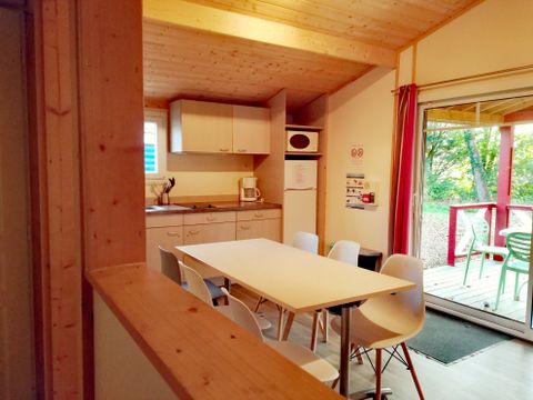 CHALET 6 personnes - 3 chambres, 2 salles d'eau avec terrasse couverte