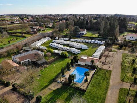 Camping De Courte Vallée - Camping Deux-Sevres