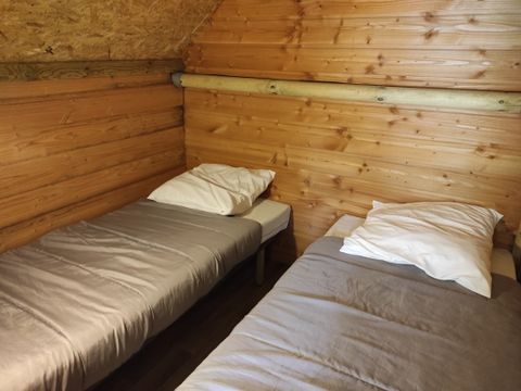 TENT 7 people - LODGE 6/7 pers INSOLITE 3 rooms without bathroom