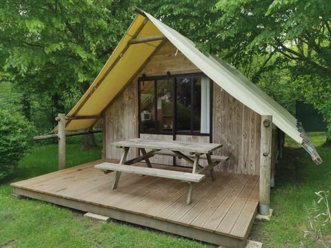 TENT 7 people - LODGE 6/7 pers INSOLITE 3 rooms without bathroom